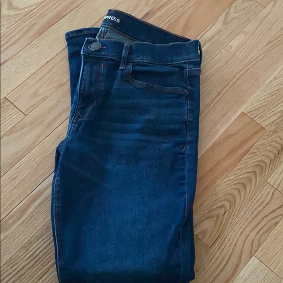 Express Jeans - Picture 3 of 5